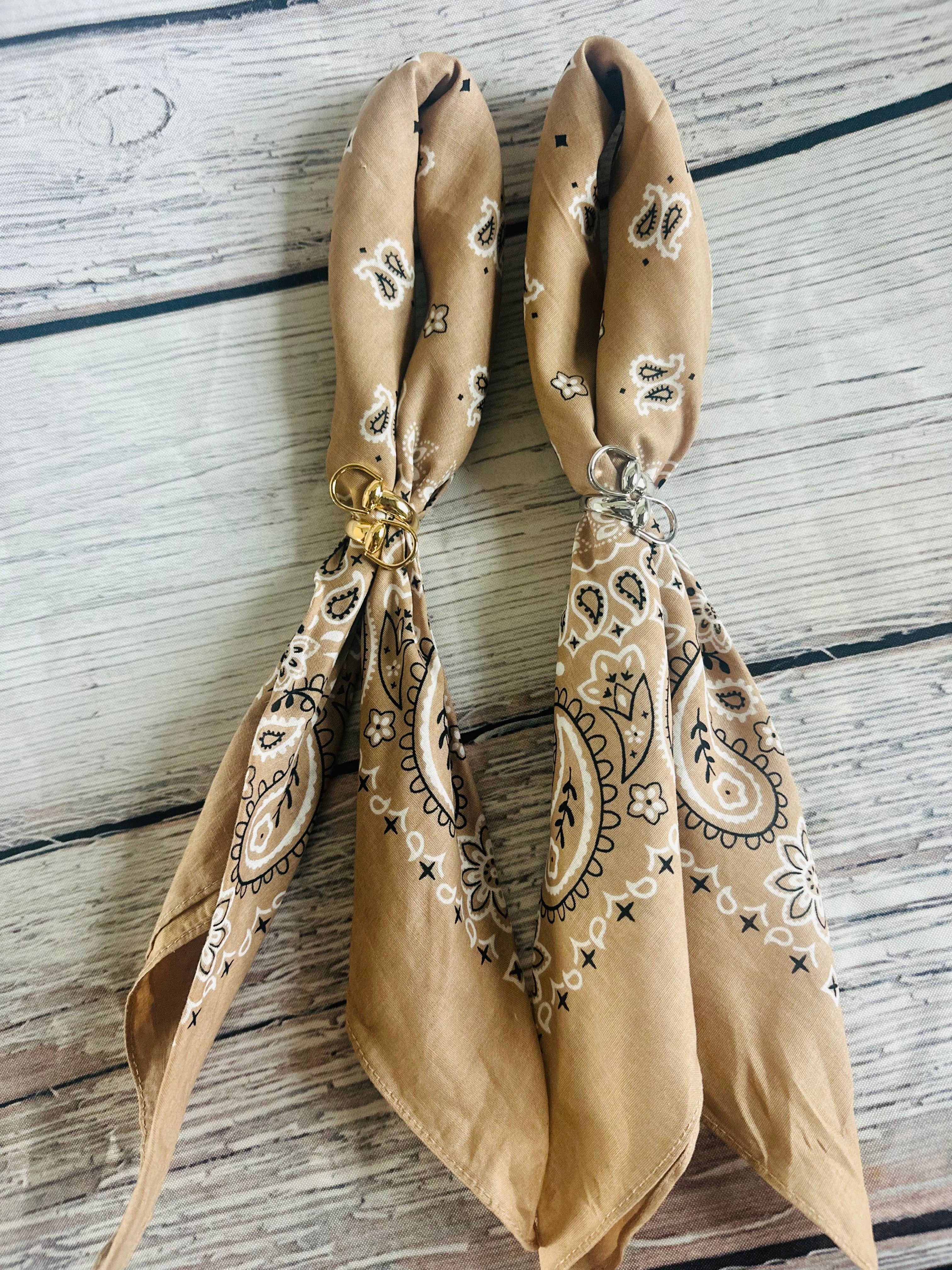 Snaffle Scarf Slide