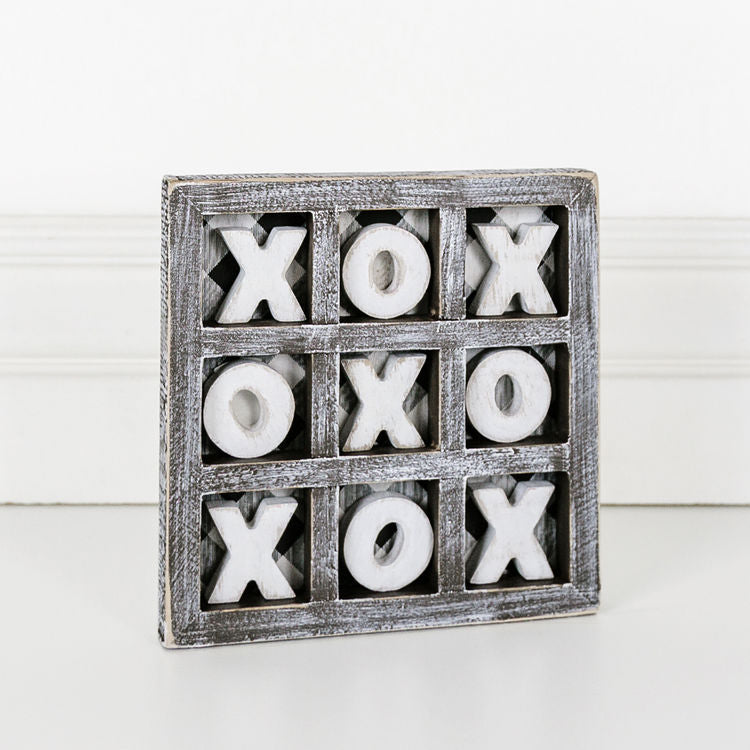 Small wooden XOXO Game