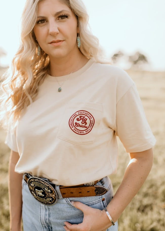 2% Feeds 100% Ag Chicks T-Shirt