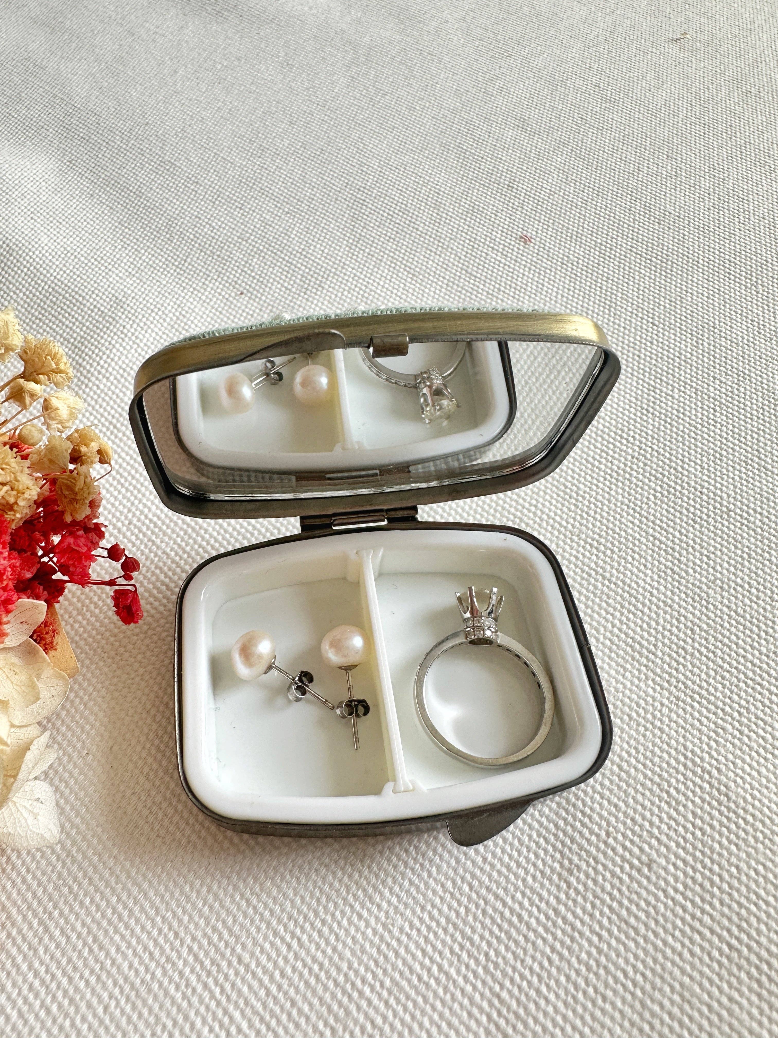 Floral Embroidered Rectangle Mini Jewelry Box With Mirror ✅