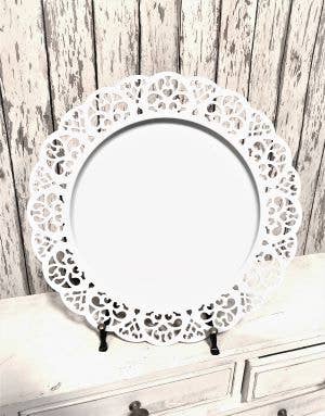 WHITE PLATE WITH DESIGN TRIM 12.6"W(no track)