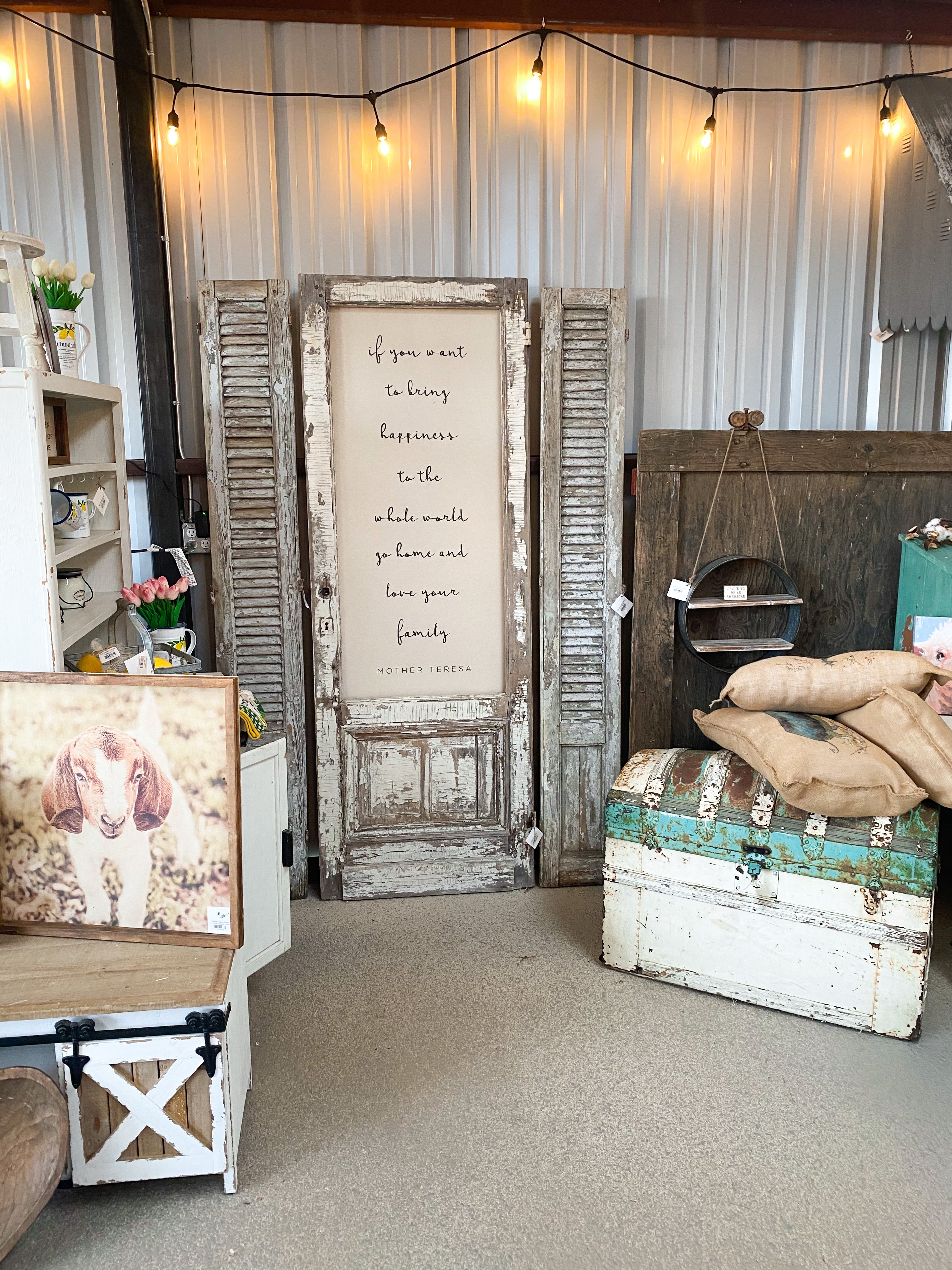 Chippy European Shutters Antique- Brayden & Brooks